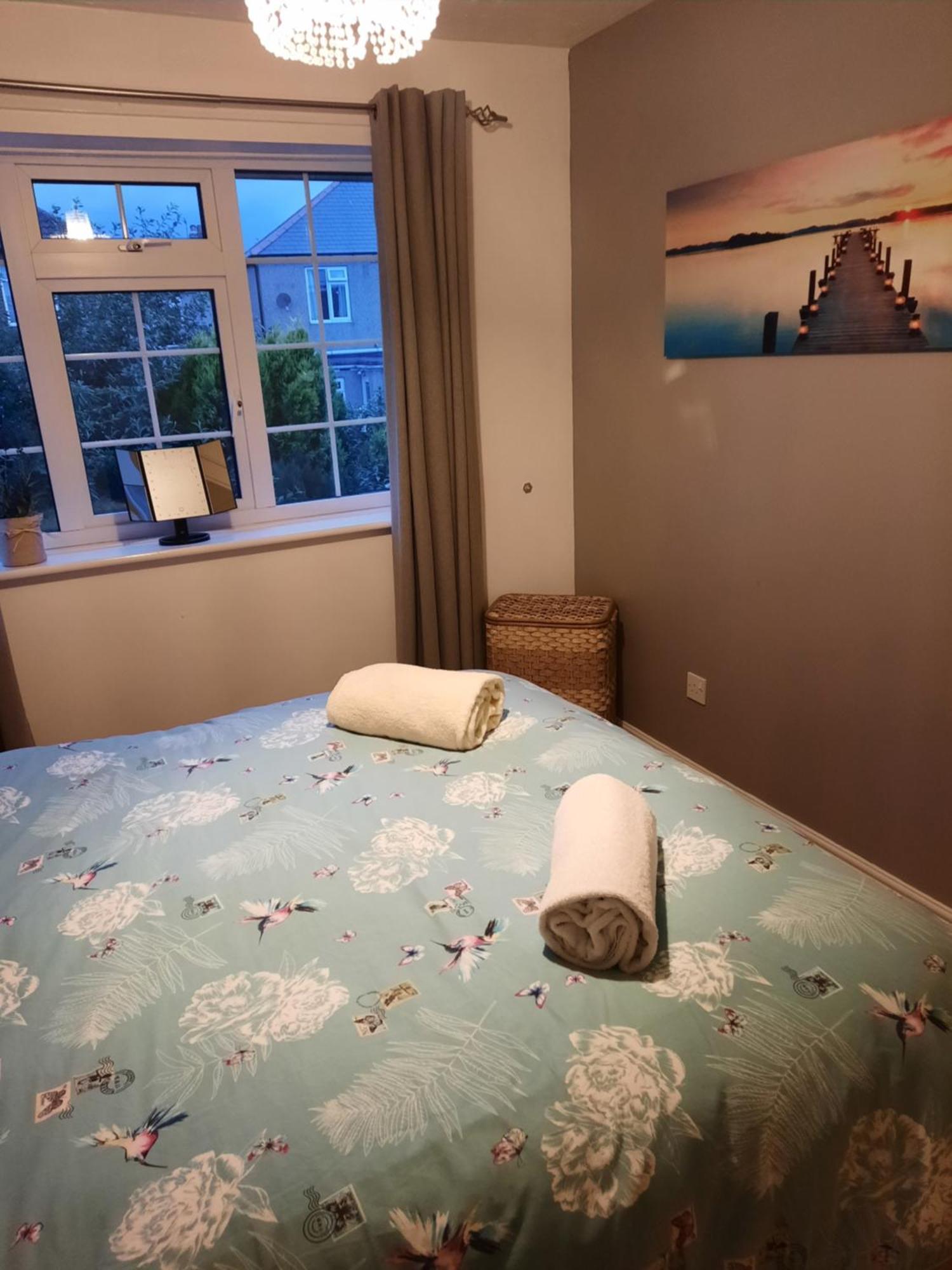 شقة Redmire - 2 Bed 1St Floor Flat Overlooking Green دارلينجتون المظهر الخارجي الصورة